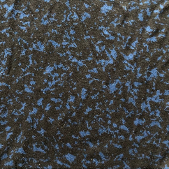 Wilfred Side Slit Round Hem Rayon Top in Dark Blue & Black - Picture 8 of 11